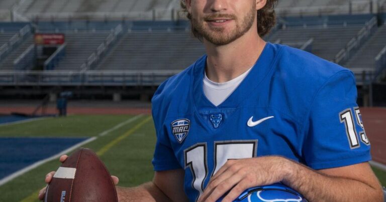 Former Ub Quarterback Cole Snyder Is Headed To Eastern Michigan