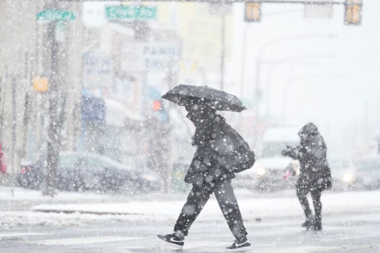 Snowfall In The Northeastern Us Affected Commuting, Schools And Roads